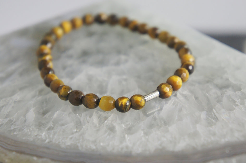 Spirit Feather Tiger's Eye Beaded Bracelet