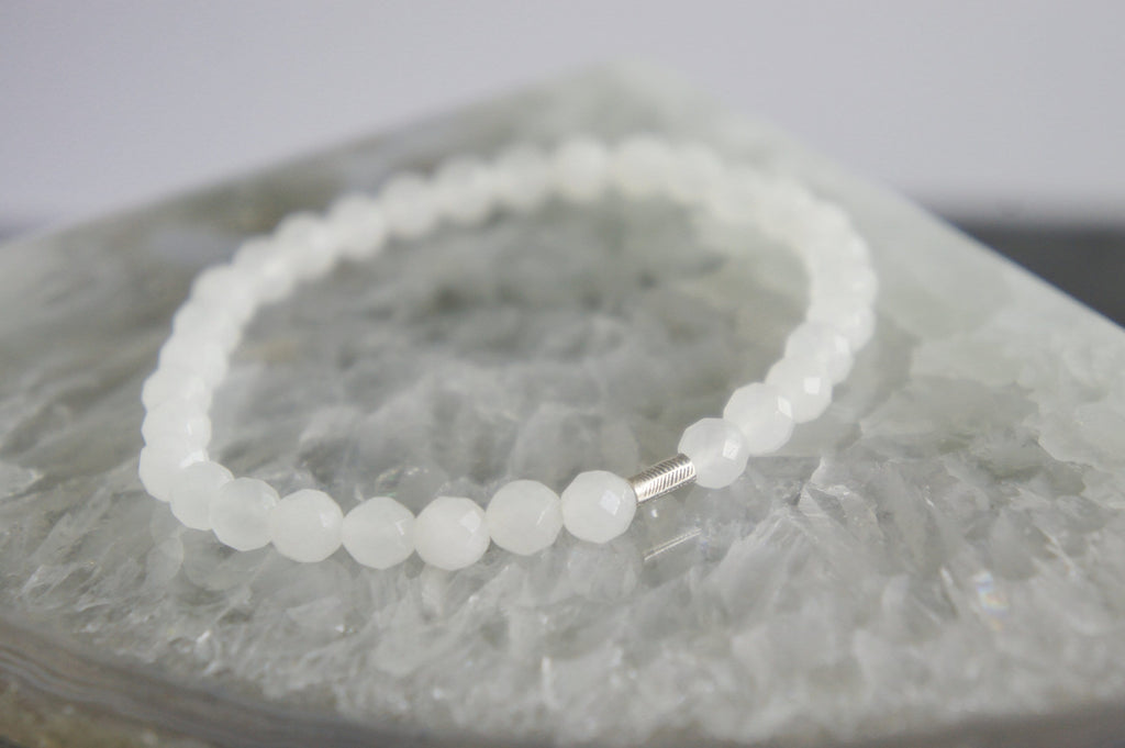 Spirit Feather Snow Quartz Beaded Bracelet